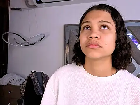 bamby_kitty's cam snapshot