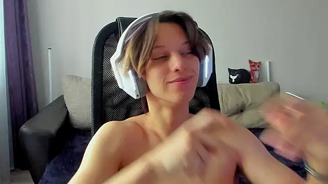 Ostin_meow live sex cam