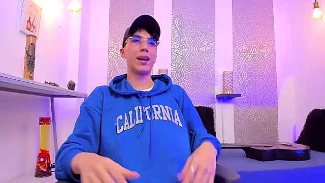 Nikolay_Gregori live sex cam