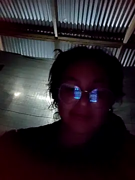 Lily-o's cam snapshot