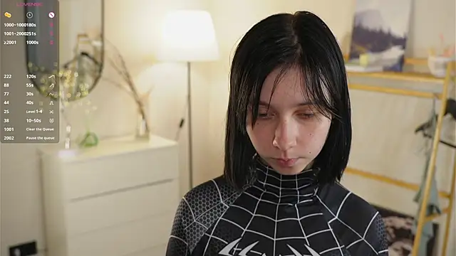 SuzanneHowse's cam snapshot