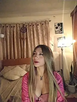 Ella_rr's cam snapshot