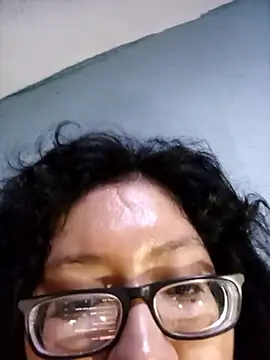 latinaladyg's cam snapshot