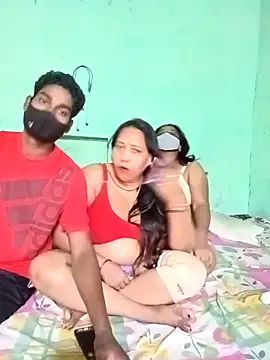 LoveOnStream live sex cam