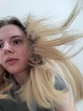 LexyGold's cam snapshot