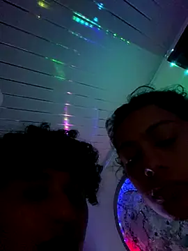 Nezuko-uWux live sex cam