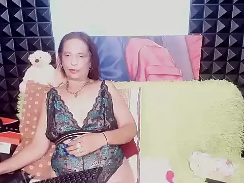 Hot_queen57's cam snapshot