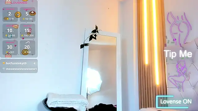 Alexa_Bravva live sex cam