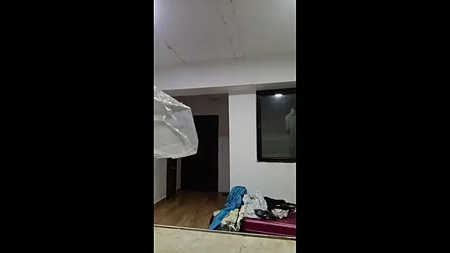 noah_miyake's cam snapshot