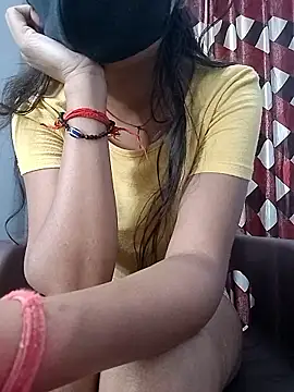 Ruhi_07's cam snapshot