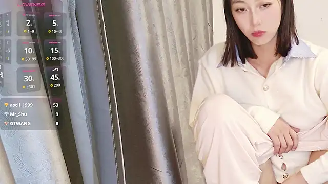 Emily_babyy's web cam