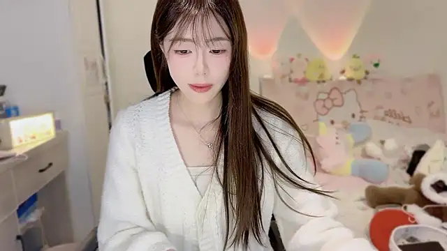 Onecutelittle's cam snapshot