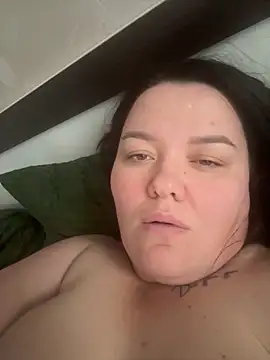 SunnyLeila2101's cam snapshot