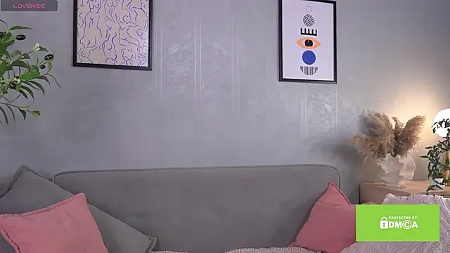 Emily5Dream's cam snapshot