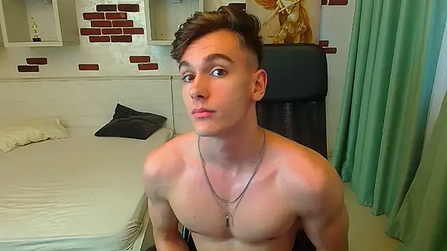 BradyFlint live sex cam