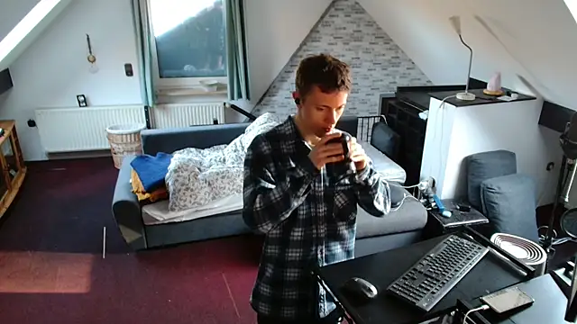 tomtimon11's cam snapshot