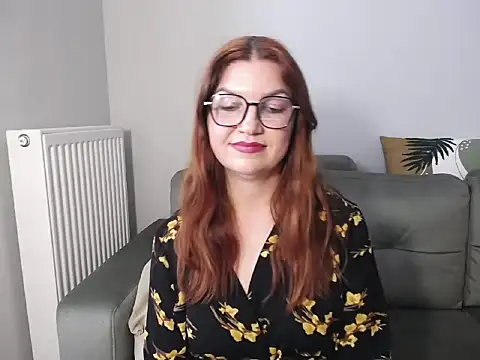 MartinePrettyFeet's cam snapshot