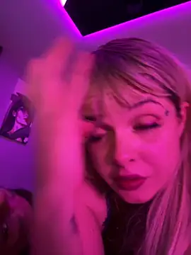 LoganPeny's cam snapshot