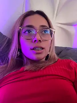 LanaMills_'s cam snapshot