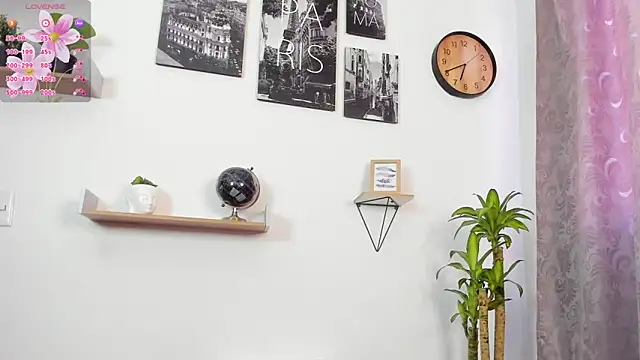 SophieBaker__'s cam snapshot