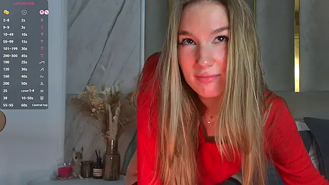 LeslieMines's cam snapshot