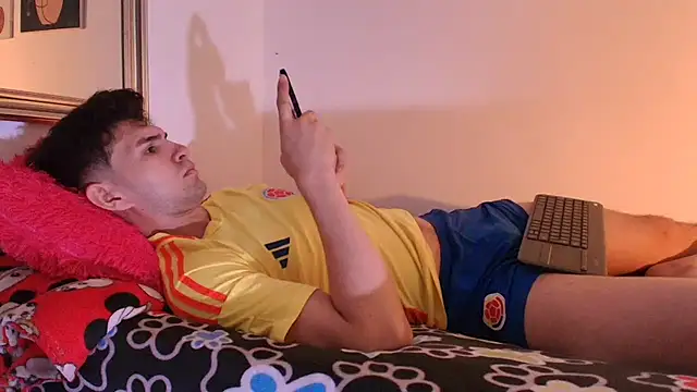 orlando_yate's cam snapshot