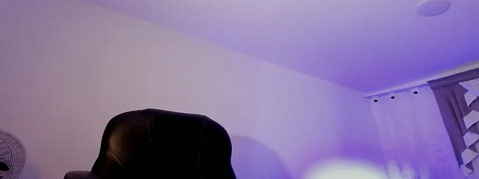 Angelicious_Boy's cam snapshot