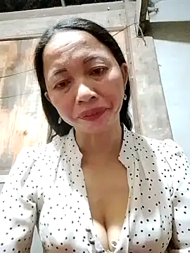 TRIEUTRIEU20's cam snapshot