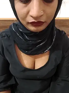 Itz_Mayra_'s cam snapshot