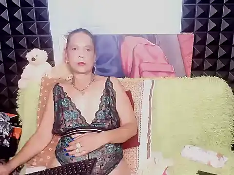 Hot_queen57's cam snapshot