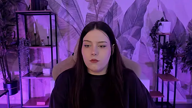 CoralineKeyns's cam snapshot