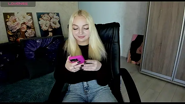 Stella__Cox's cam snapshot