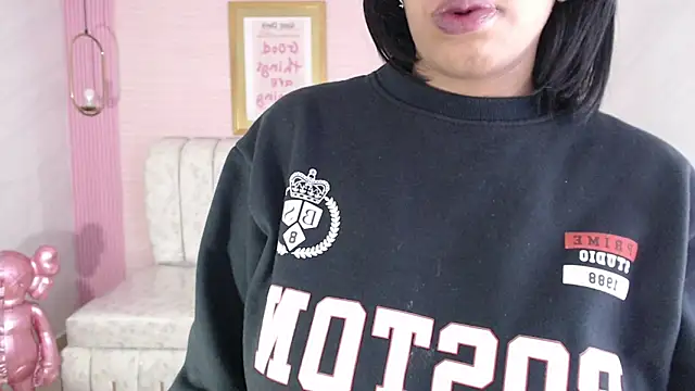 ambar_fox_s's cam snapshot