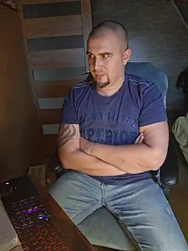 Foxyshaved's cam snapshot