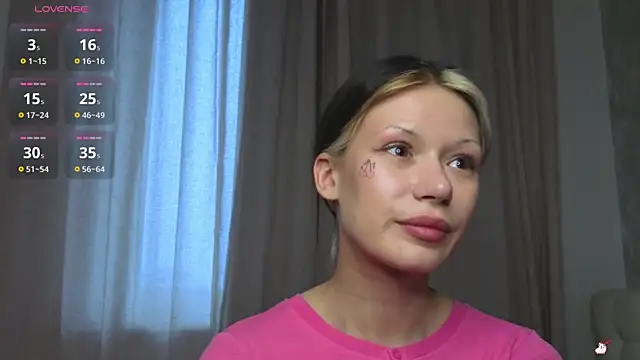 BrandiFraise's cam snapshot