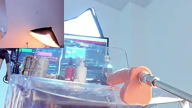 raven_blackk's cam snapshot