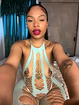 Alice222black's cam snapshot