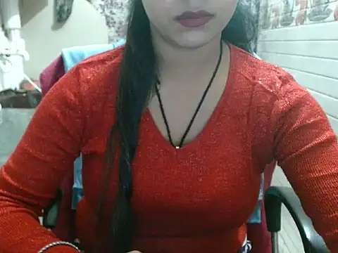 LovingPihu's cam snapshot