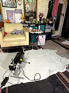 TrenaAnne live sex cam