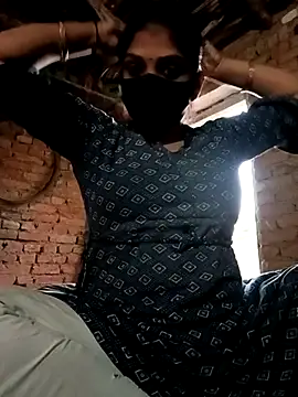 hemayadav111's cam snapshot