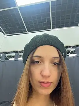 DollyTall live sex cam