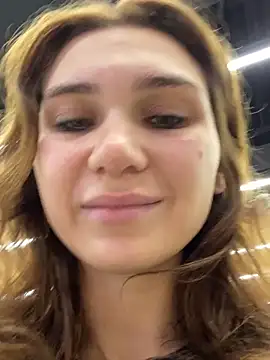 QuitieLia live sex cam