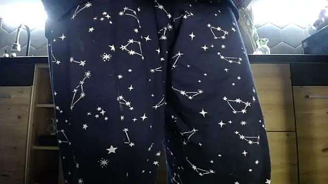 its_my_place's cam snapshot