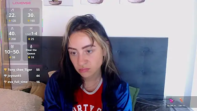 Christine_julianne's cam snapshot