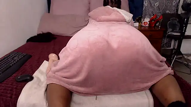 BootyCallEver's cam snapshot