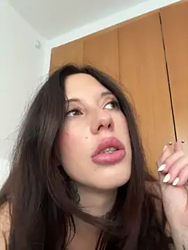 BellaGiaxx live sex cam