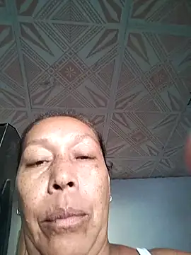 Naomi-Mature's cam snapshot