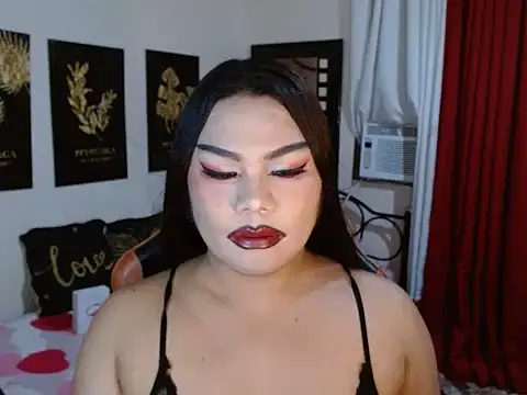 TSbrianaHugeCock's cam snapshot