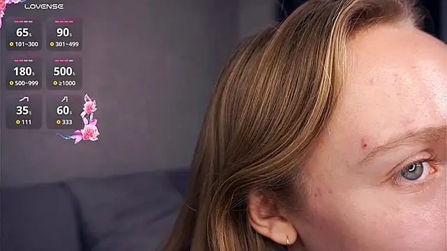 EarnestineGyllenband's cam snapshot