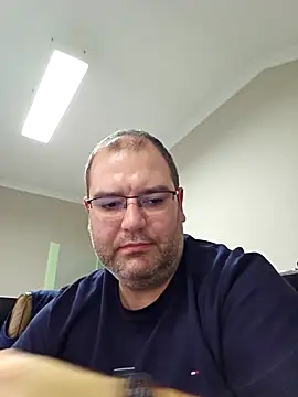 Andrew1900529's cam snapshot